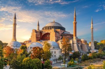 Widok na Hagia Sophia w Istambule