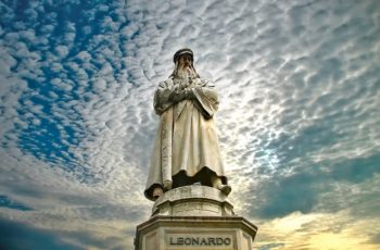 pomnik Leonardo da Vinci w Mediolanie