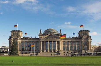 Widok frontu gmachu niemieckiego parlamentu